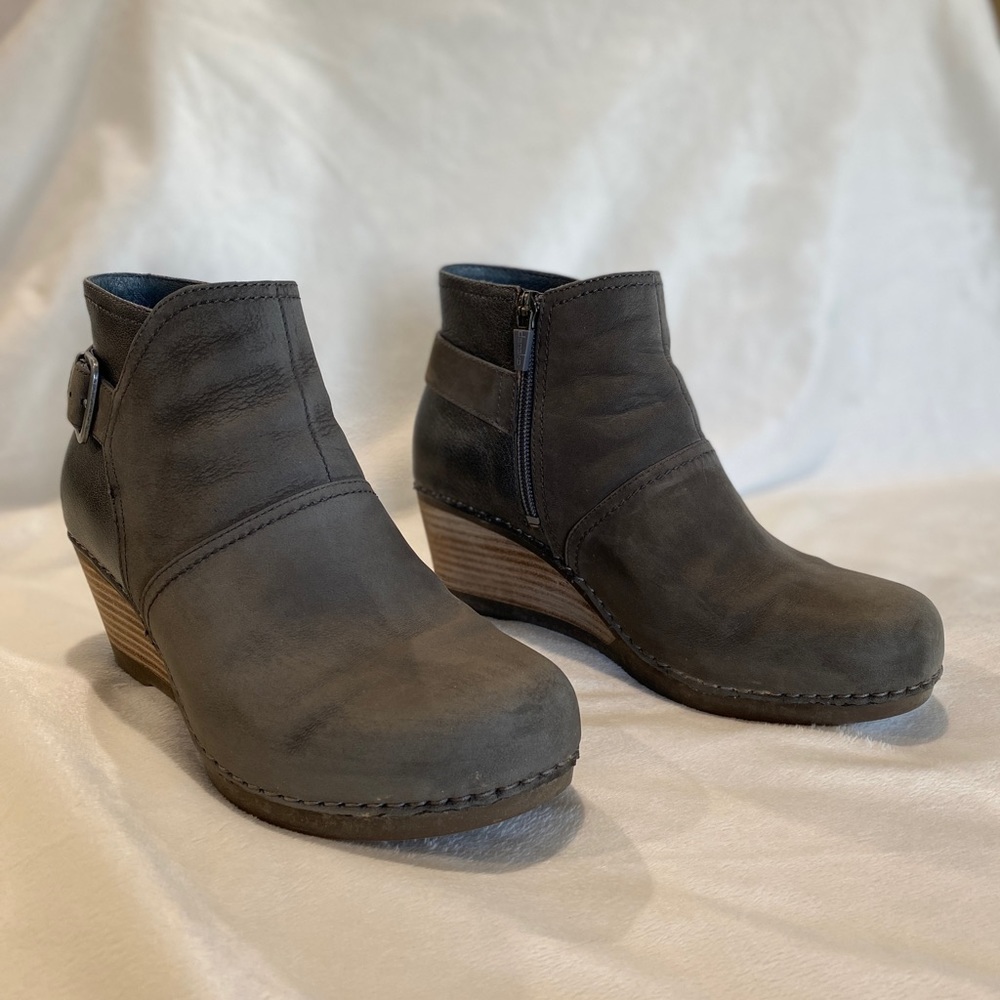 Dansko gray bootie/ wedges